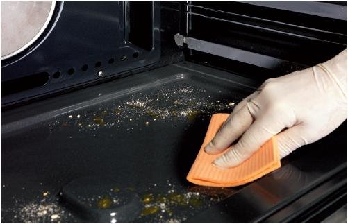 Forno com Esmalte Easy-clean: utiliza anti-aderente Teflon que permite realizar facilmente uma rápida e eficiente limpeza.