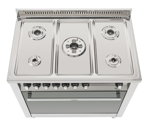 Mesa em Inox 304 BA 18/10: de altíssima qualidade, não sofre alteração de cor, com soldas a laser, totalmente selada, com cantos arredondados e com espelhamento por polimento que previne riscos e manchas.