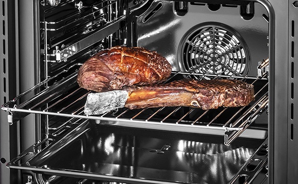 Churrasqueira com Grill Infravermelho: permite fazer grelhados, gratinados e deliciosos churrascos com controle preciso de temperatura e sem fumaça.