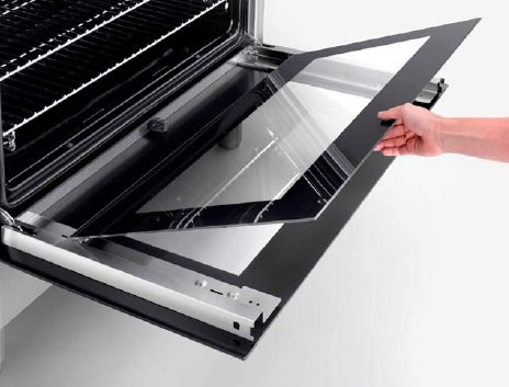 Portas com Vidros Triplos Removíveis: reduzem drasticamente a temperatura da superfície externa do forno garantindo segurança e redução do consumo de energia.