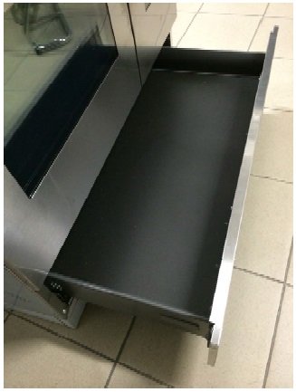 Gaveta Inferior para Guarda de Utensílios: equipada com trilhos telescópicos de extração total e com fechamento Soft Close.