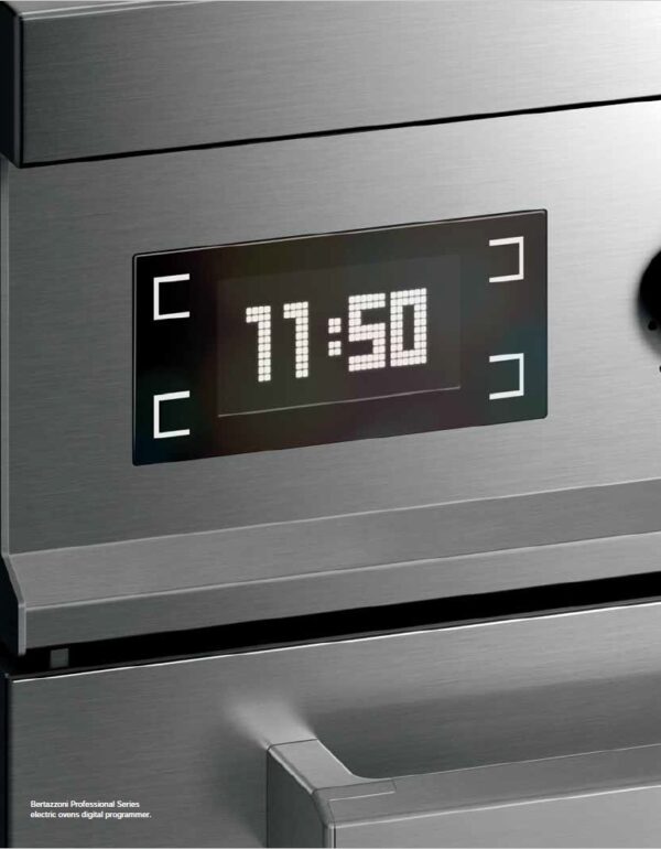 Programador Digital: controla eletronicamente a temperatura e o tempo de preparo. Informa a temperatura real do forno ou da sonda e a função de preparo selecionada.