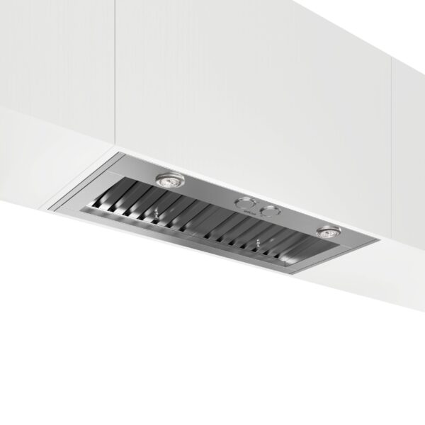 Coifa de embutir Elica Scanno 91, com 91 cm de largura em inox escovado.