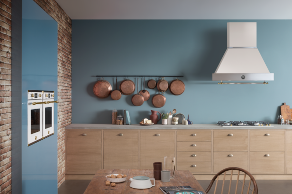 Compõe Conjuntos: com os demais produtos da linha Bertazzoni Heritage com o mesmo design.
