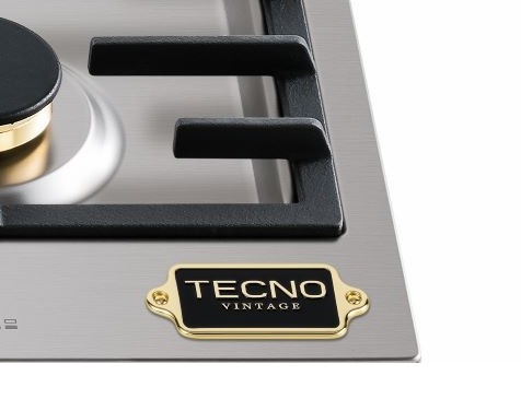 Mesa em Aço Inox 304: incomparável qualidade com alta resistência à corrosão e manchas, totalmente selada e com cantos arredondados.