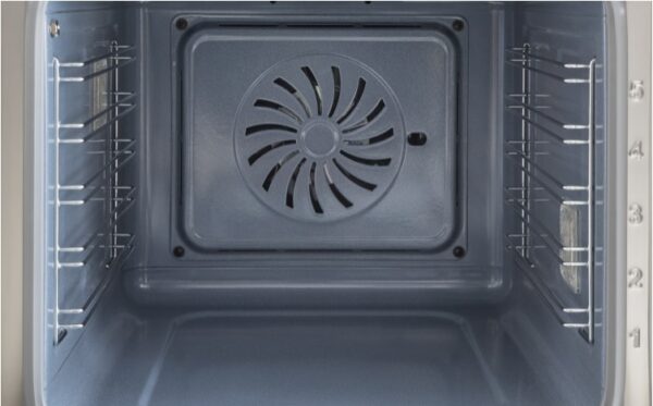Assa por Convecção: proporciona um fluxo de ar equilibrado e, portanto, uma distribuição homogênea de calor em toda a cavidade do forno. Os alimentos permanecem mais úmidos e saudáveis e as partículas de gordura não carbonizam.