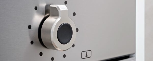 forno_bertazzoni_man_pulos_met_licos_1_2.jpg Manípulos Metálicos: refinado design ergonômico com acabamento escovado não poroso.