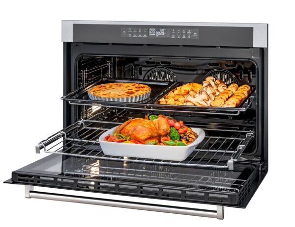 Grande Capacidade de 138 litros: a maior entre os fornos de 90 cm do mercado, ideal para preparar grandes alimentos ou várias receitas juntas.