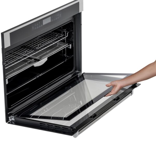 Porta do Forno com Vidro Triplol: reduz drasticamente a temperatura da superfície externa do forno garantindo segurança e redução do consumo de energia. Os vidros internos são removíveis para facilitar sua limpeza.