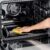 Forno com Esmalte Easy-clean: utiliza anti-aderente Teflon que permite realizar facilmente uma rápida e eficiente limpeza.