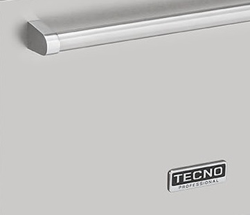 Puxador Tubular em Inox: robusto e elegante, presente em todos os demais produtos da linha Tecno Professional.