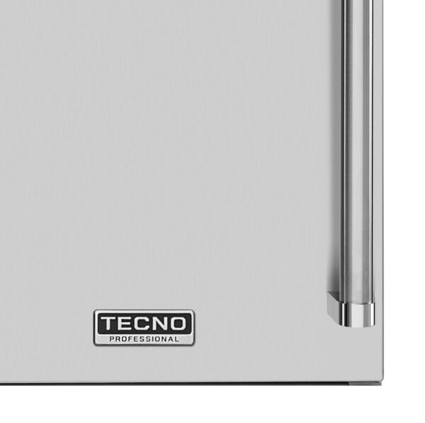 Puxador Tubular em Inox Escovado: robusto e elegante, presente em todos os demais produtos da linha Tecno Professional.