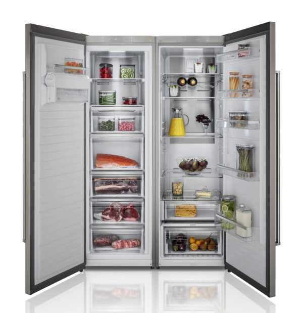 2 Sistemas de Refrigeração Independentes: compartimentos refrigerados e dos freezers funcionam de forma independente, evitando que o ar seco do freezer resseque e danifique os alimentos do refrigerador. Evita também a transferência de odores do freezer para o refrigerador.