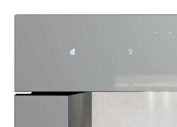 Bloqueio para Crianças: desabilita todas as funções de controle de temperatura e de servir vinhos do wine dispenser para maior segurança.