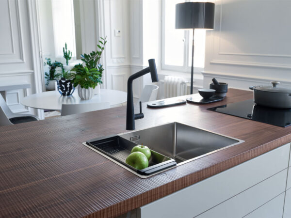 Misturador Monocomando Mythos Icon Black Matte