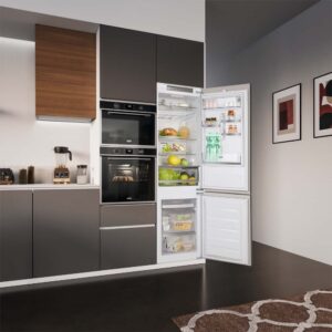 Refrigerador/geladeira de embutir FCB 320 TNF BR 278 Litros