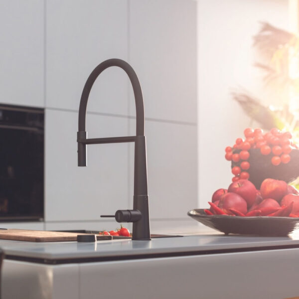 Misturador Monocomando de mesa Icon Semi-Pro Black Matte