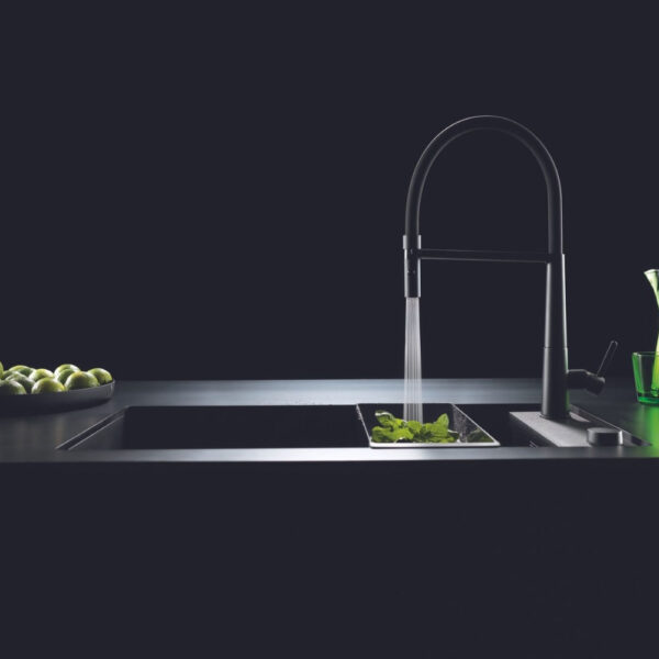 Misturador Monocomando de mesa Icon Semi-Pro Black Matte