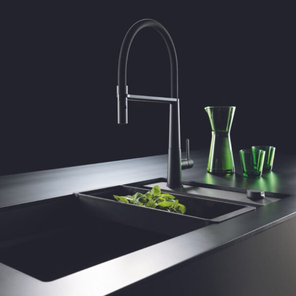 Misturador Monocomando de mesa Icon Semi-Pro Black Matte